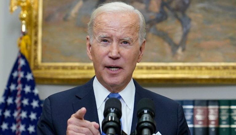Biden diz que EUA devem responder aos ataques contra soldados na Jordânia