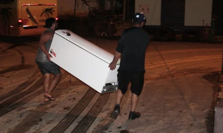 Chuva deixa mais de 100 pessoas desalojadas no ES