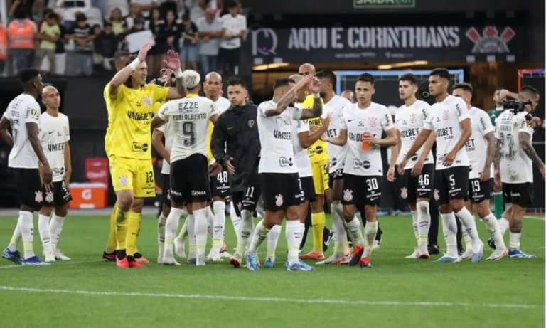 Corinthians enfrenta Ituano em meio a bagunça interna e incertezas