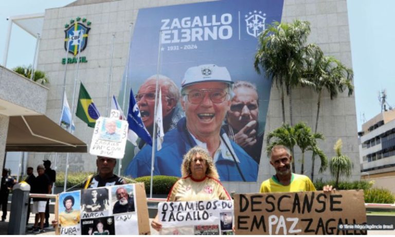 Corpo de Zagallo é enterrado no Rio com homenagens e presença de ex-jogadores