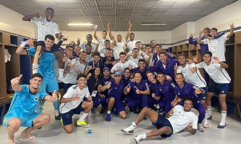 Cruzeiro bate Flamengo e vai à final da Copa São Paulo de Juniores pela quarta vez