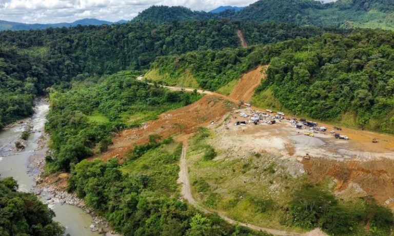 Deslizamento de terra mata ao menos 34 pessoas na Colômbia