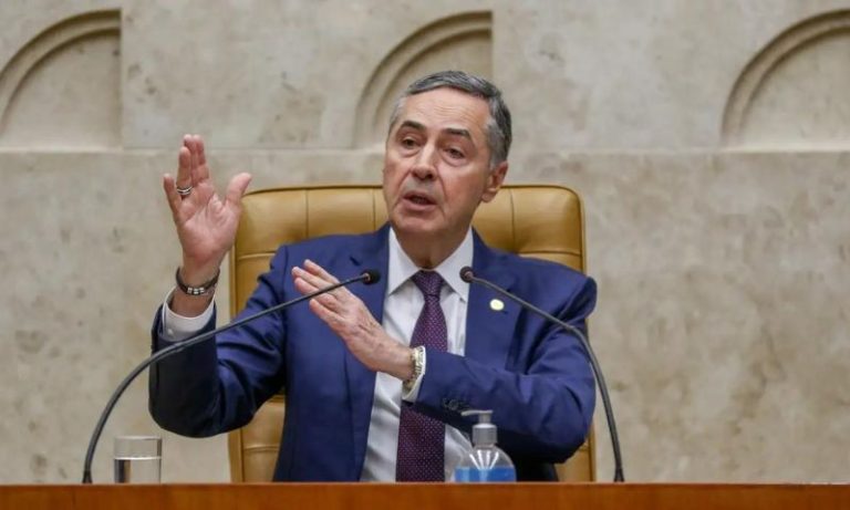 Desmoralização de Deus e da bandeira: presidente do Supremo denuncia golpistas
