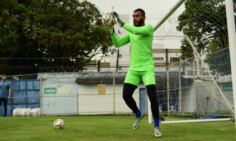 Dia de clássico no Ninho da Águia