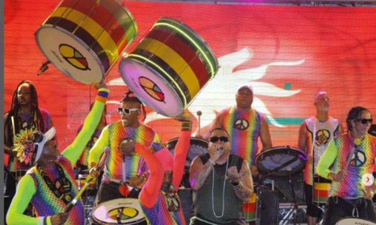 Diversidade, Olodum e Tumaraca em encontro inédito na folia no Marco Zero