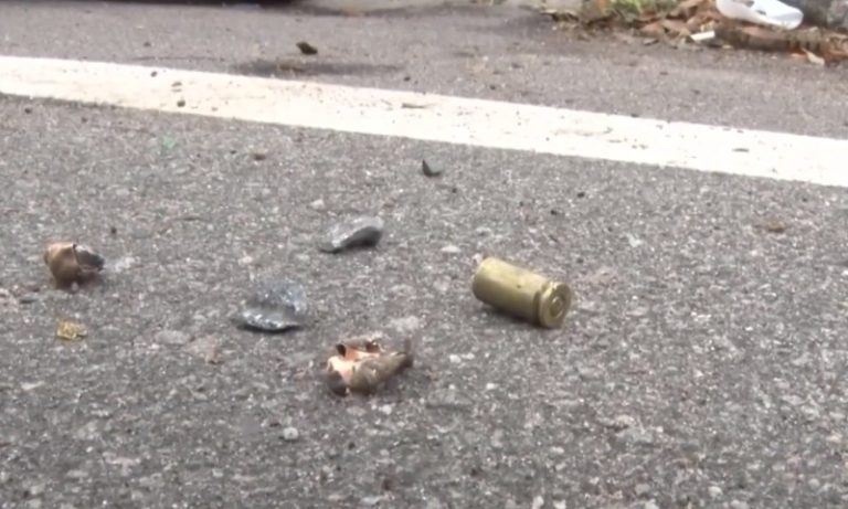 Dois homens são executados a tiros em Vitória; polícia vê ligação entre mortes
