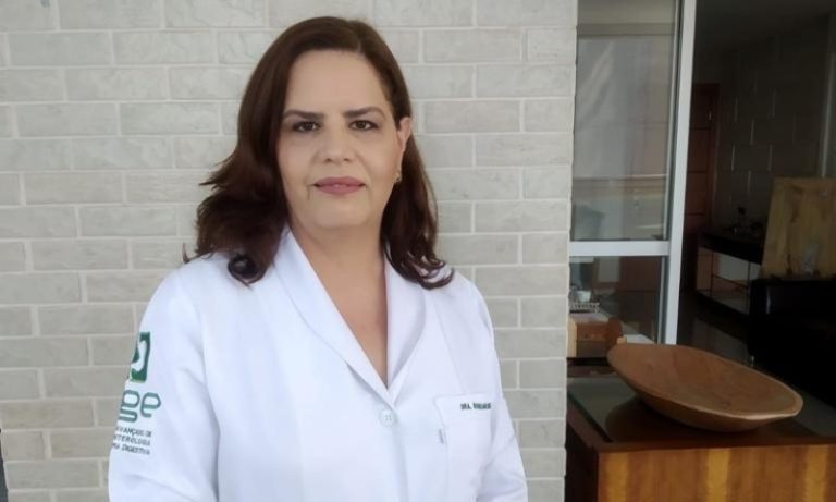 Dor da gastrite pode ser confundida com infarto, diz Roseane Bicalho Assis