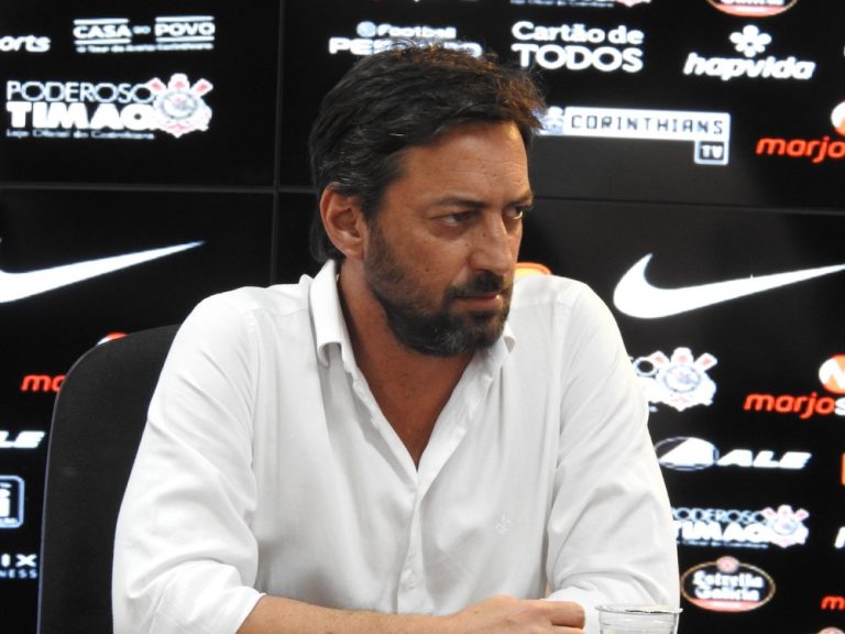 Duílio faz B.O. após nova gestão suspeitar de espionagem na sede do Corinthians