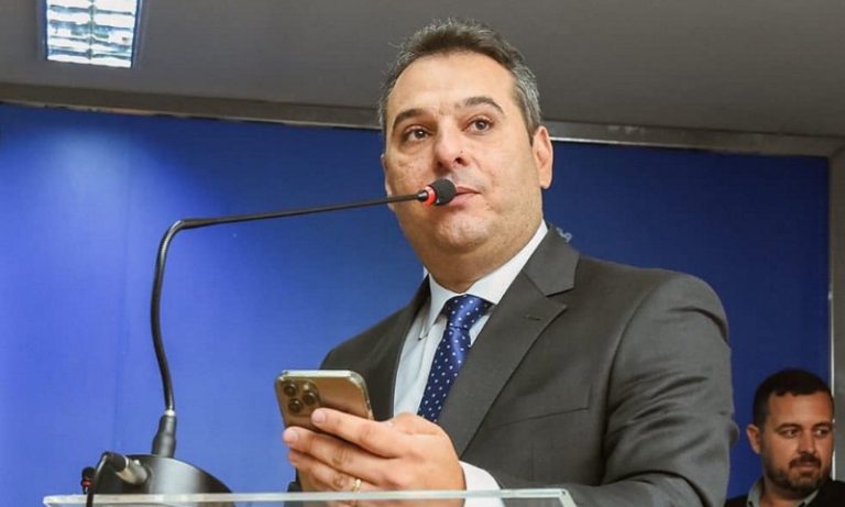 Em busca de um vice