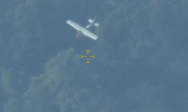 FAB dispara “tiro de aviso” e intercepta avião na região da terra indígena Yanomami