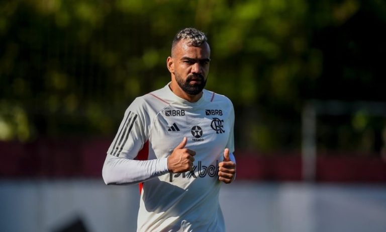 Flamengo confirma renovação do contrato do zagueiro Fabrício Bruno