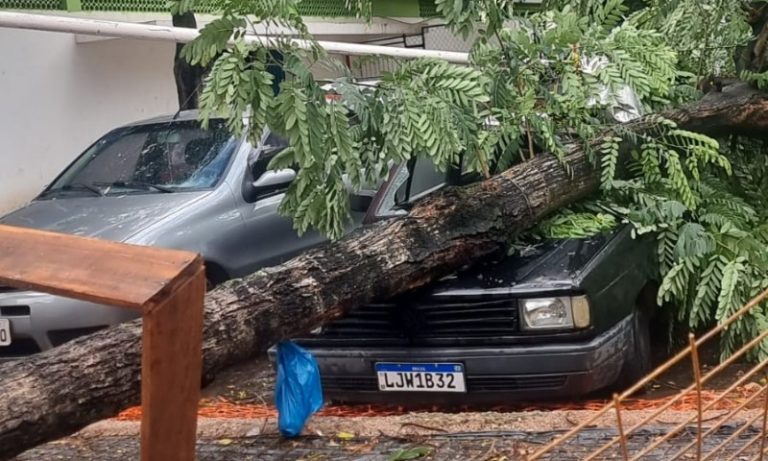 Forte chuva volta a causar transtornos no Sul do ES