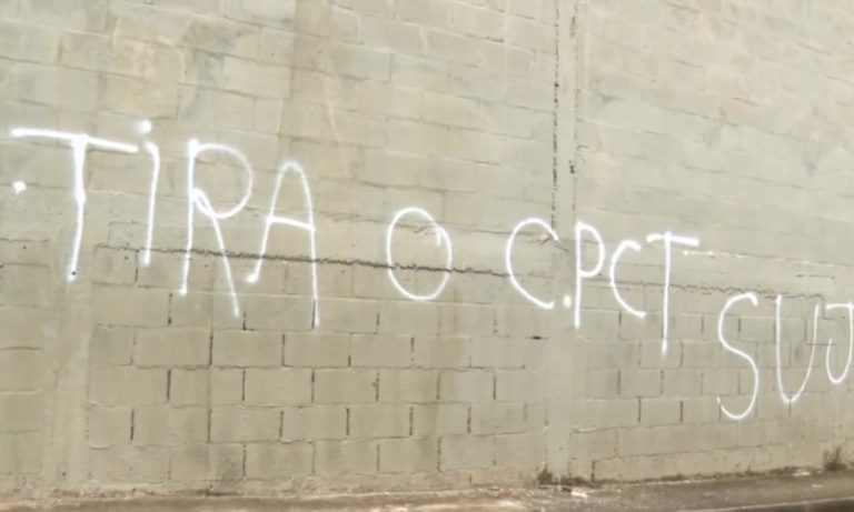 Gasolina de moto acaba e motociclista é assassinado a tiros em Cariacica