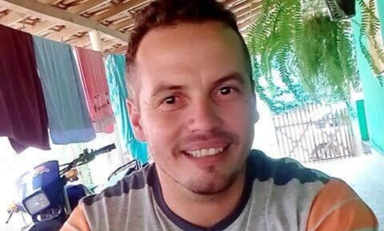 Homem mata ex-patrão com três tiros na cabeça em Ibiraçu