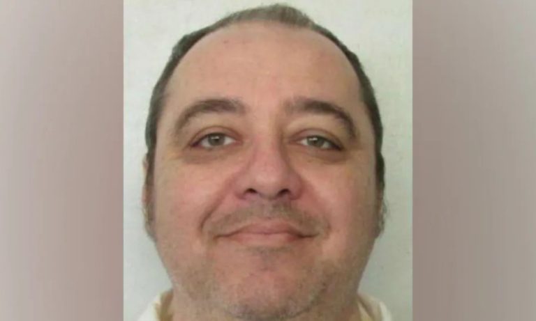 Homem que sobreviveu a tentativa de execução por injeção deve ser asfixiado nos EUA