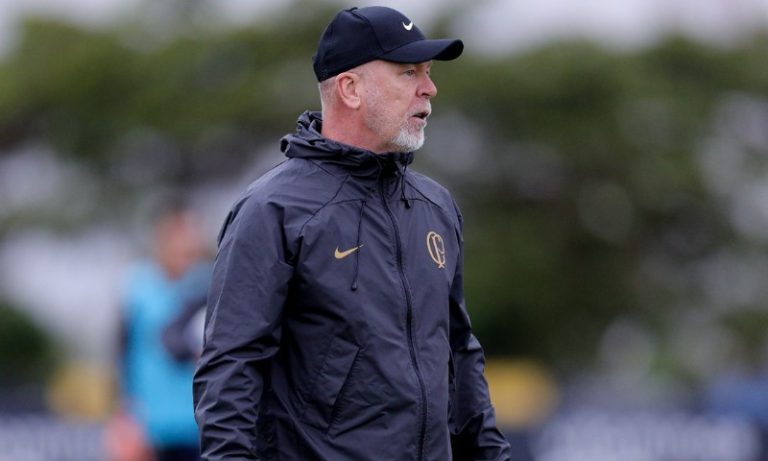 Mano chama Yuri Alberto de burro e diz que futebol é lugar de ‘palavras fortes’