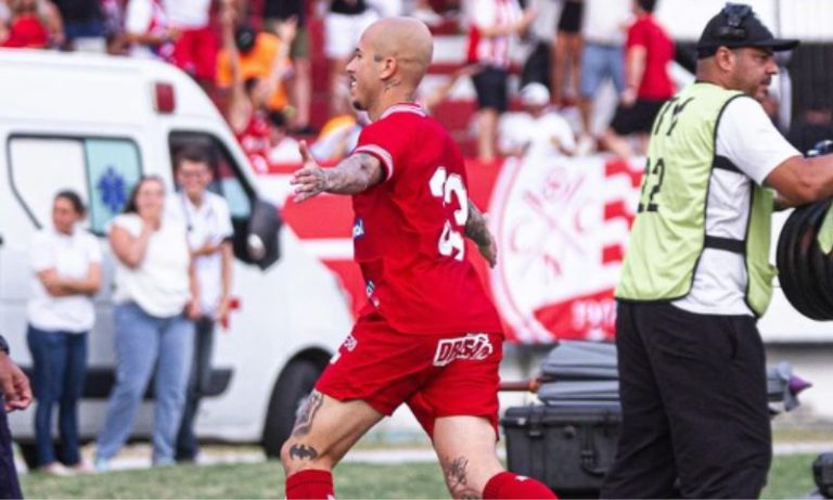 Náutico mantém o Santa Cruz com fome no Clássico das Emoções