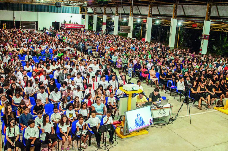 Oficina de libras e projeto Aprendiz da ICM forma mais de 25 mil membros