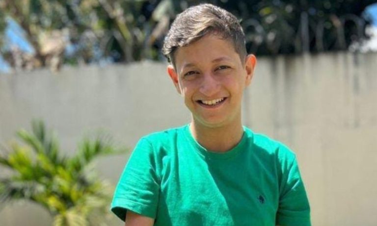 Pai do cantor Rodriguinho Feitosa quebra o silêncio após morte do filho