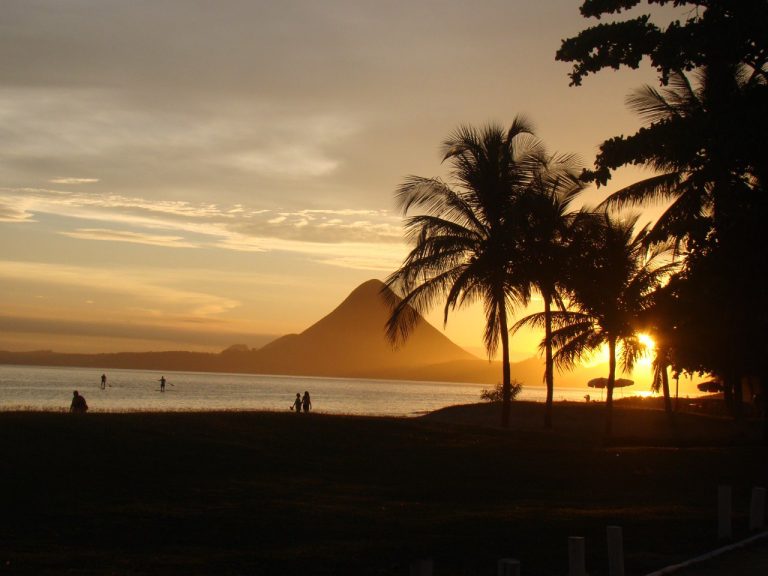 Previsão do tempo aponta forte calor e chuvas fortes em diferentes regiões do ES