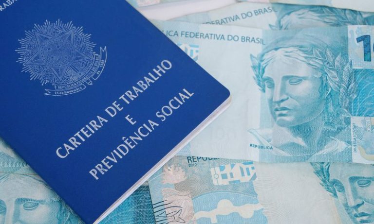 Recife Outlet com 25 vagas de emprego para nova loja de fast food