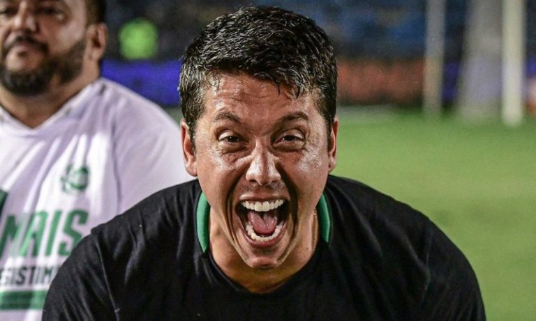 São Paulo acerta com treinador Thiago Carpini, substituto de Dorival Júnior