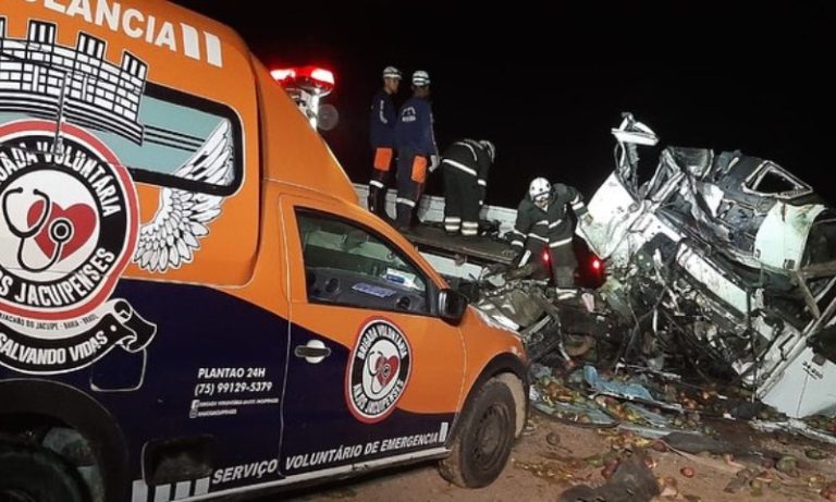 Sete das 25 vítimas fatais de grave acidente na Bahia são identificadas