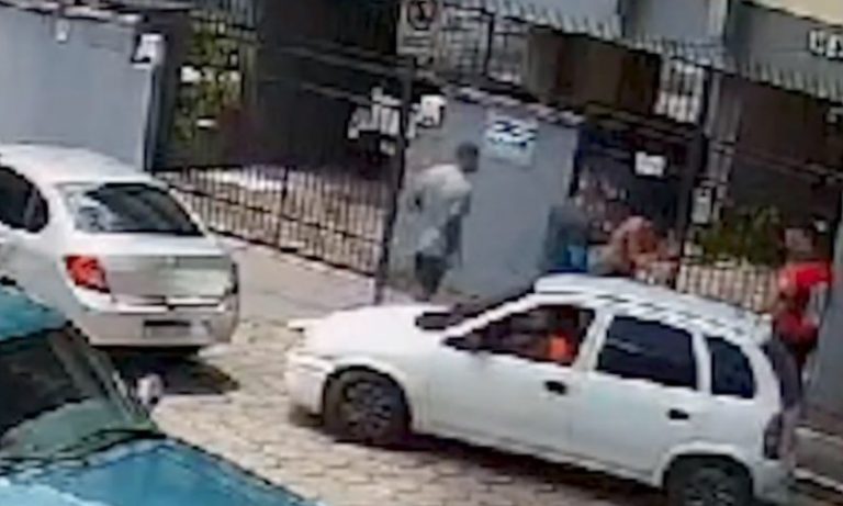 Suspeito finge buscar emprego, rouba bicicleta e é agredido em Jardim Camburi