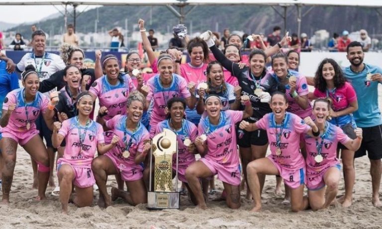 Time de Beach Soccer feminino do ES é o melhor do mundo