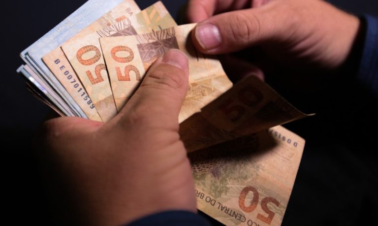 Veja se você é um dos 800 mil que têm dinheiro “esquecido” a receber
