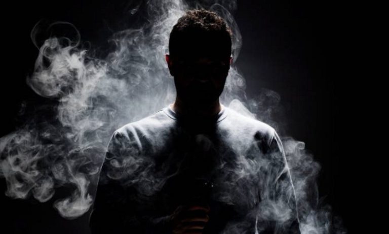 150 mil jovens ignoram risco e usam cigarros eletrônicos