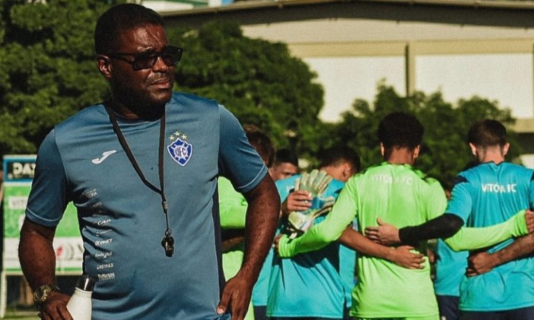 Após nova derrota no Capixabão, Cássio Barros é demitido do Vitória