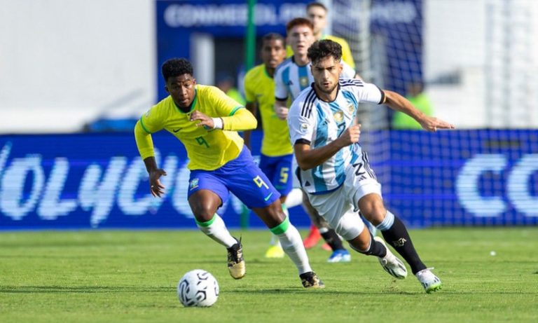 Bicampeão olímpico, Brasil dá vexame, perde da Argentina e está fora de Paris-2024