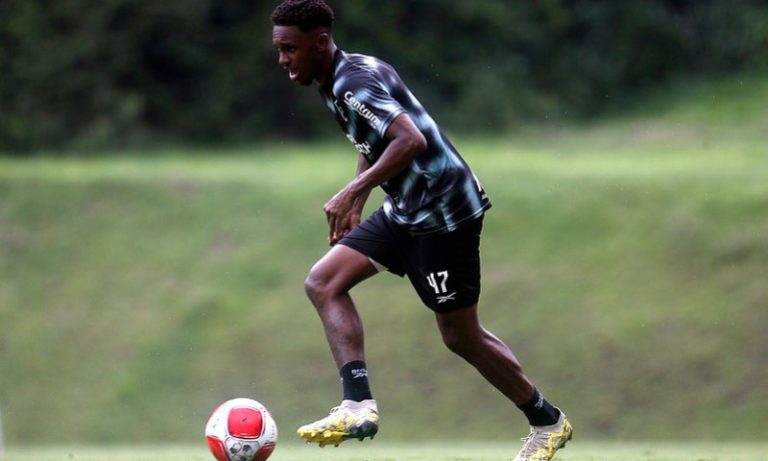 Botafogo busca reabilitação no Carioca diante do Nova Iguaçu, no Distrito Federal