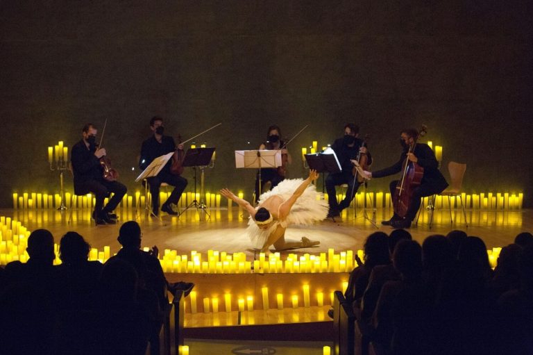 Candlelight ilumina o Teatro RioMar com Tchaikovsky e performance de ballet ao vivo
