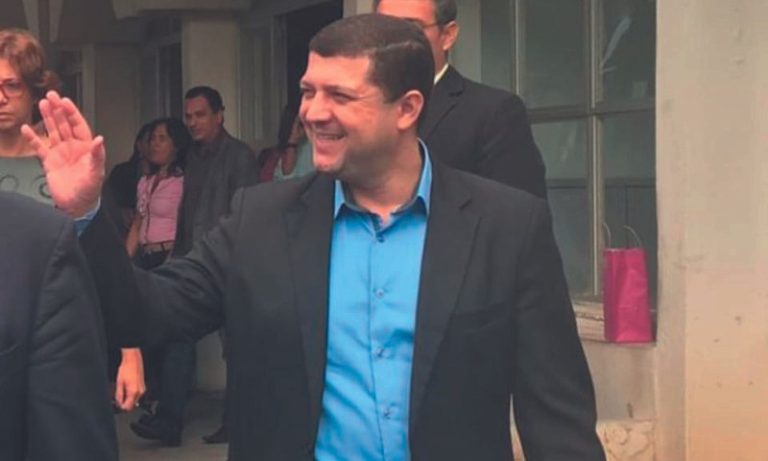 Cassado vai para prefeitura
