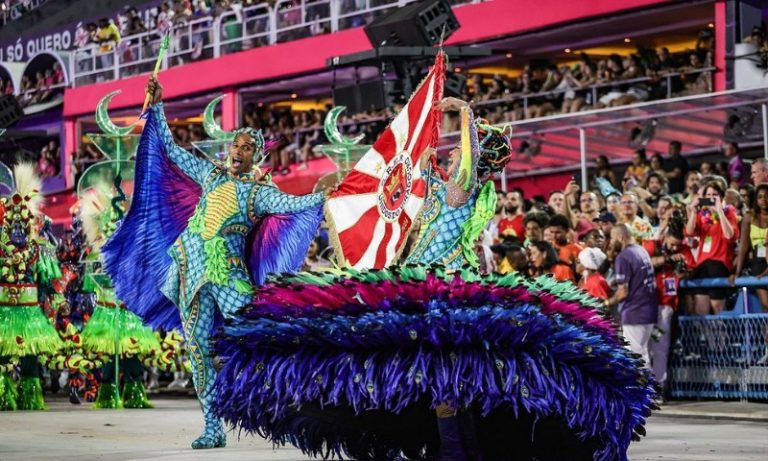 Com enredo de mitologia africana, Viradouro conquista Carnaval 2024 do RJ