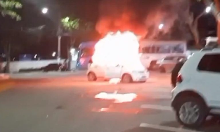 Comerciante mata mulher a facadas e se esconde em UPA na Serra