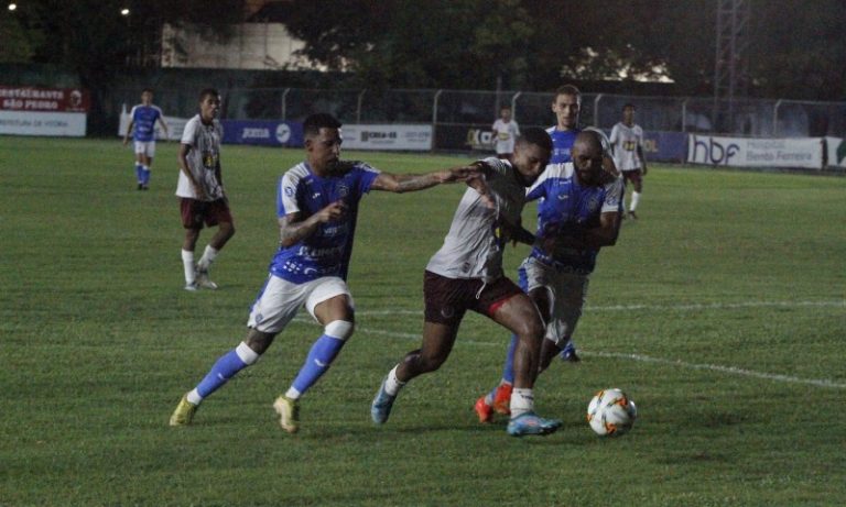 Desportiva vence o Vitória de virada em jogo com golaços