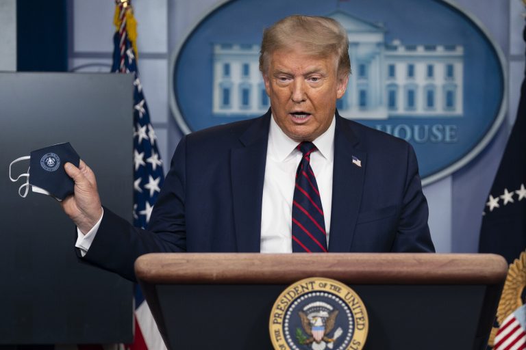 Donald Trump pede que supremo adie caso