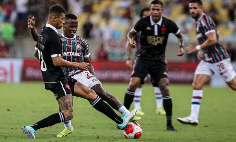 Fluminense e Vasco empatam em clássico quente com 11 cartões, confusão e VAR