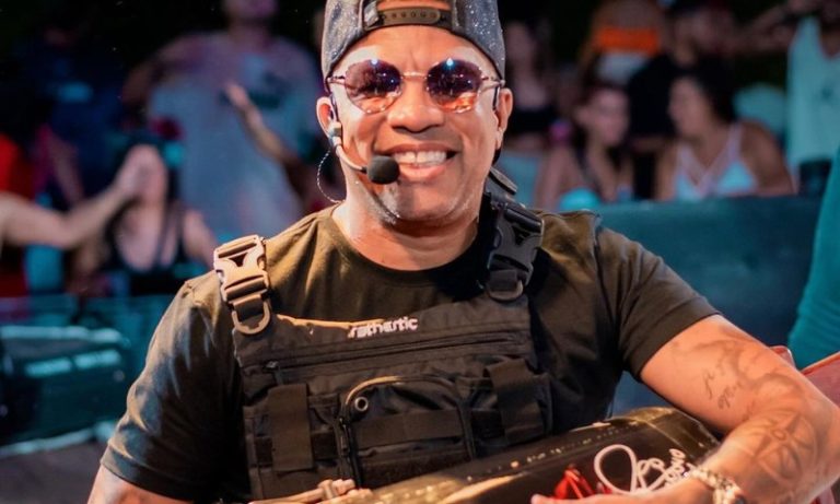 Grupo Revelação sofre assalto após bloco em Salvador e integrante é esfaqueado
