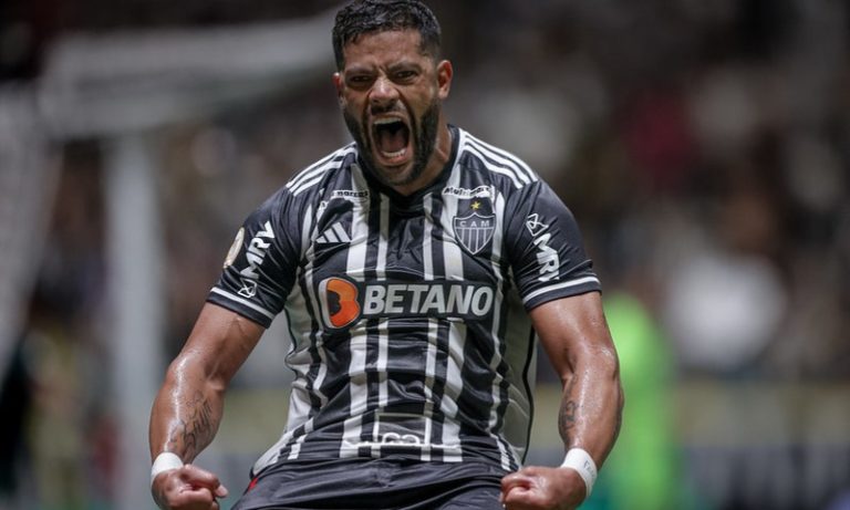 Hulk celebra novo contrato no Atlético-MG: ‘Quero títulos para ficar na história’