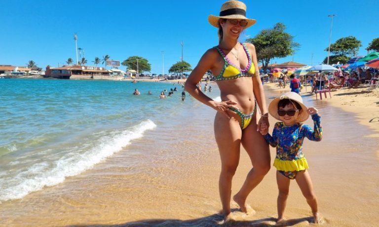 “Mar do Caribe” volta a encantar turistas em Guarapari