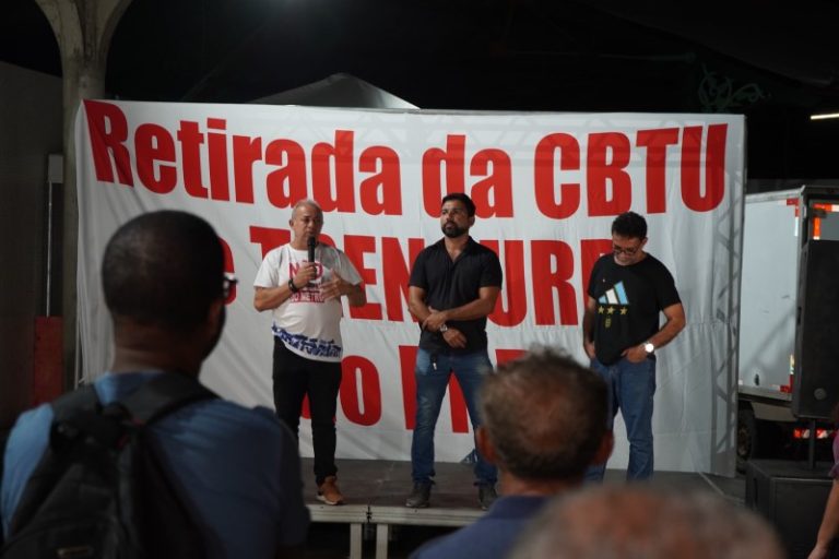 Metroviários decretam estado de greve e podem parar no Galo e no resto do Carnaval