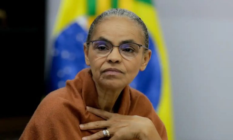 Ministra Marina Silva é diagnosticada com covid-19 pela terceira vez