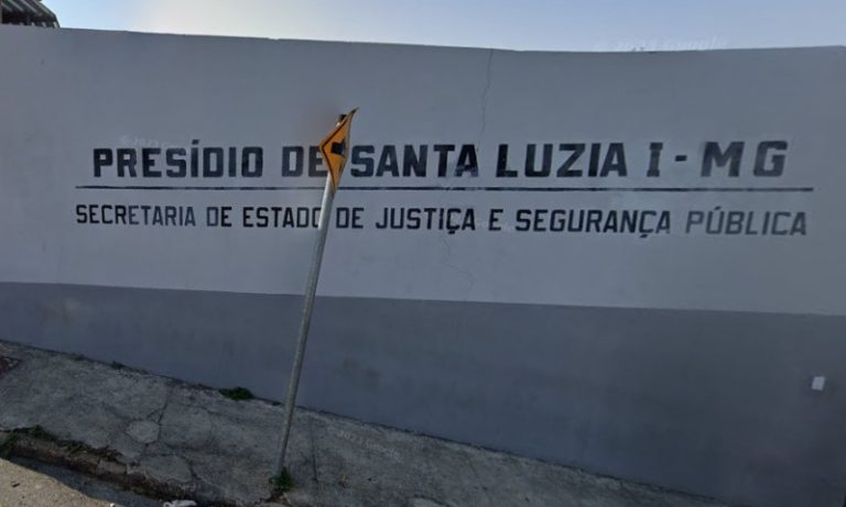 Nove detentos fogem de prisão durante banho de sol em Minas Gerais