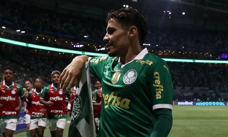 Palmeiras e São Paulo voltam a decidir título nacional após 50 anos
