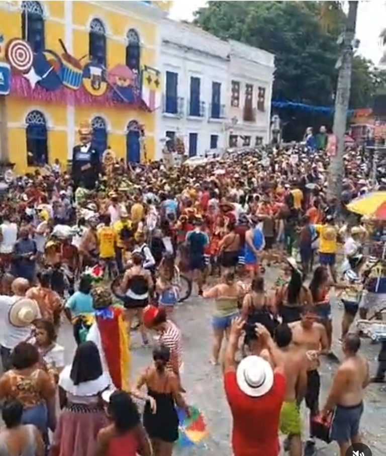 Pensa que acabou? Ainda tem Carnaval no Recife e Olinda