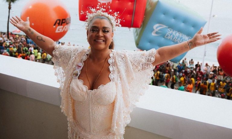 Preta Gil sente indisposição e cancela apresentações no último dia de Carnaval